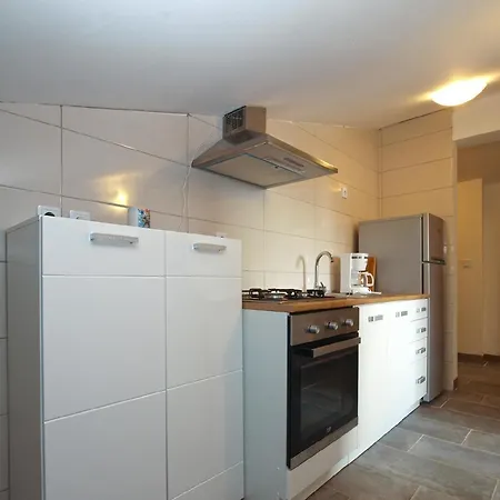 Mit Privatpool Fuer 10 Personen Ca 100 Qm In Peroj, Istrien Istrische Riviera Dom wakacyjny *