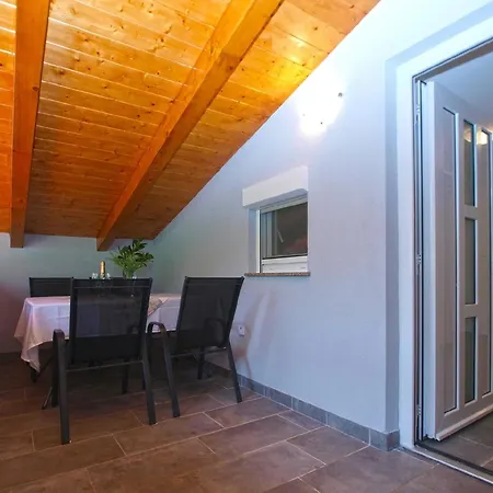 Mit Privatpool Fuer 10 Personen Ca 100 Qm In Peroj, Istrien Istrische Riviera * Peroj